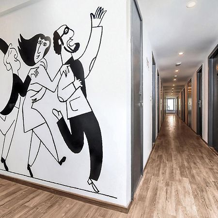 פונה Townhouse Oak Orchard Hotel מראה חיצוני תמונה