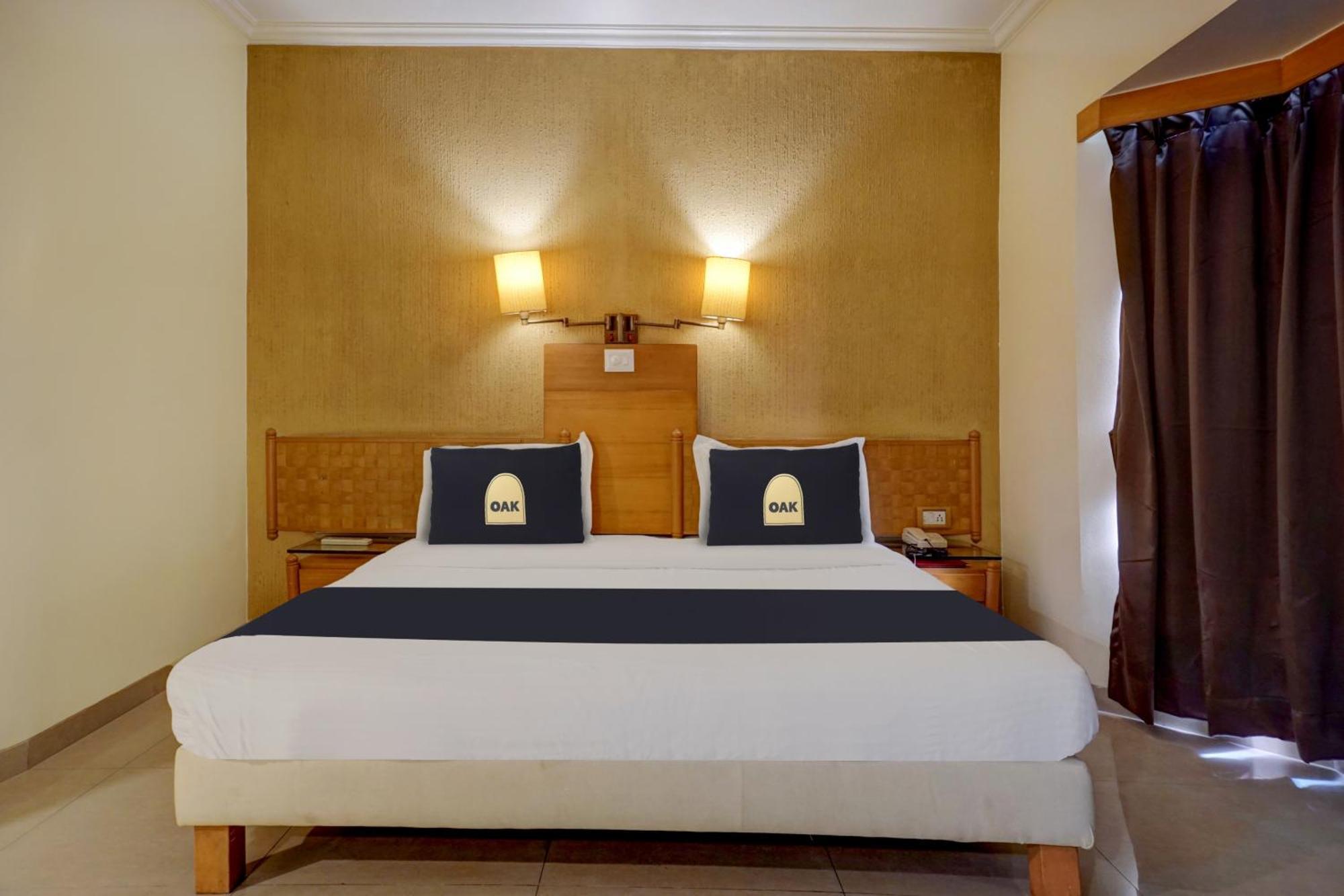 פונה Townhouse Oak Orchard Hotel מראה חיצוני תמונה