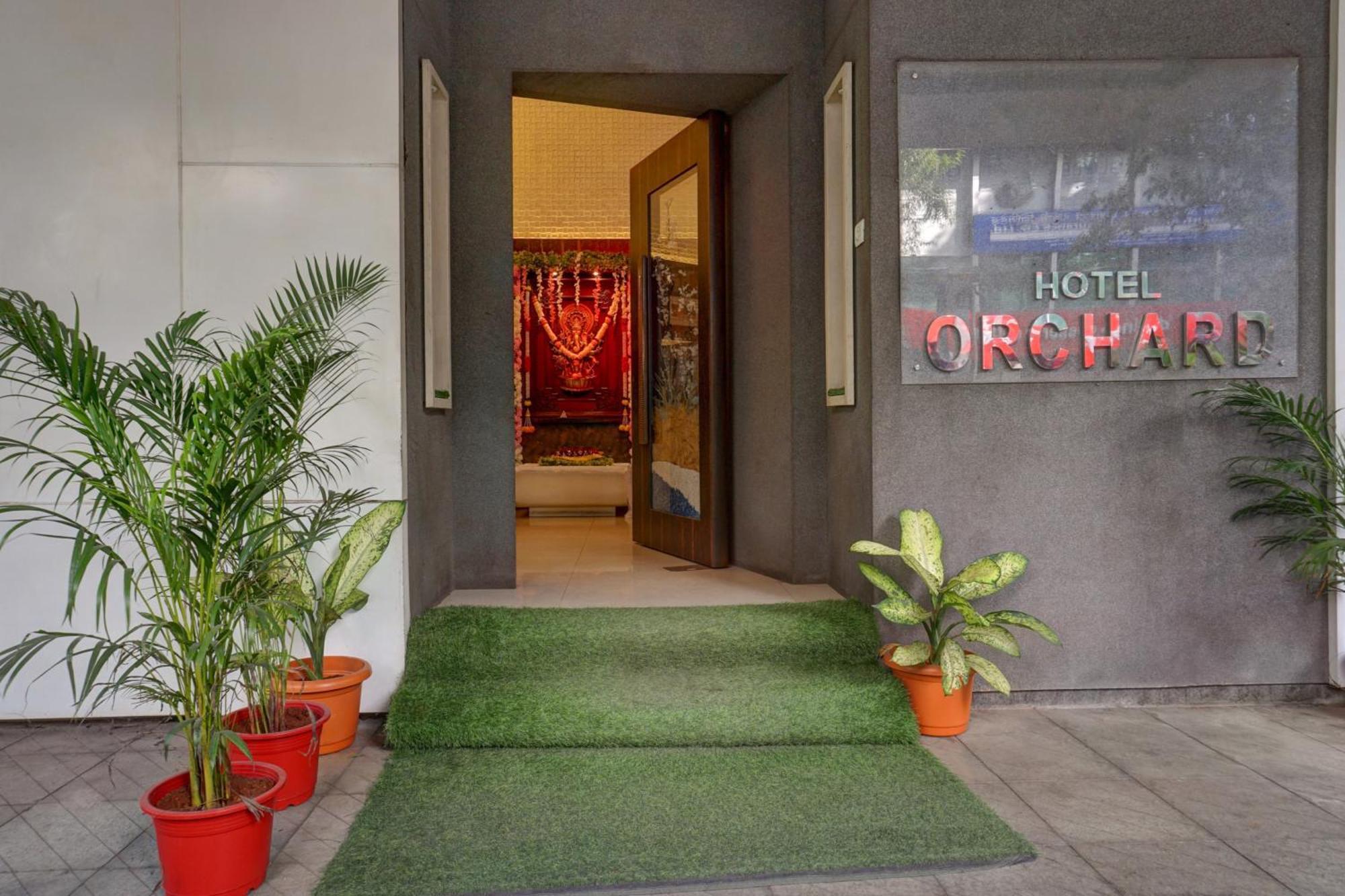 פונה Townhouse Oak Orchard Hotel מראה חיצוני תמונה