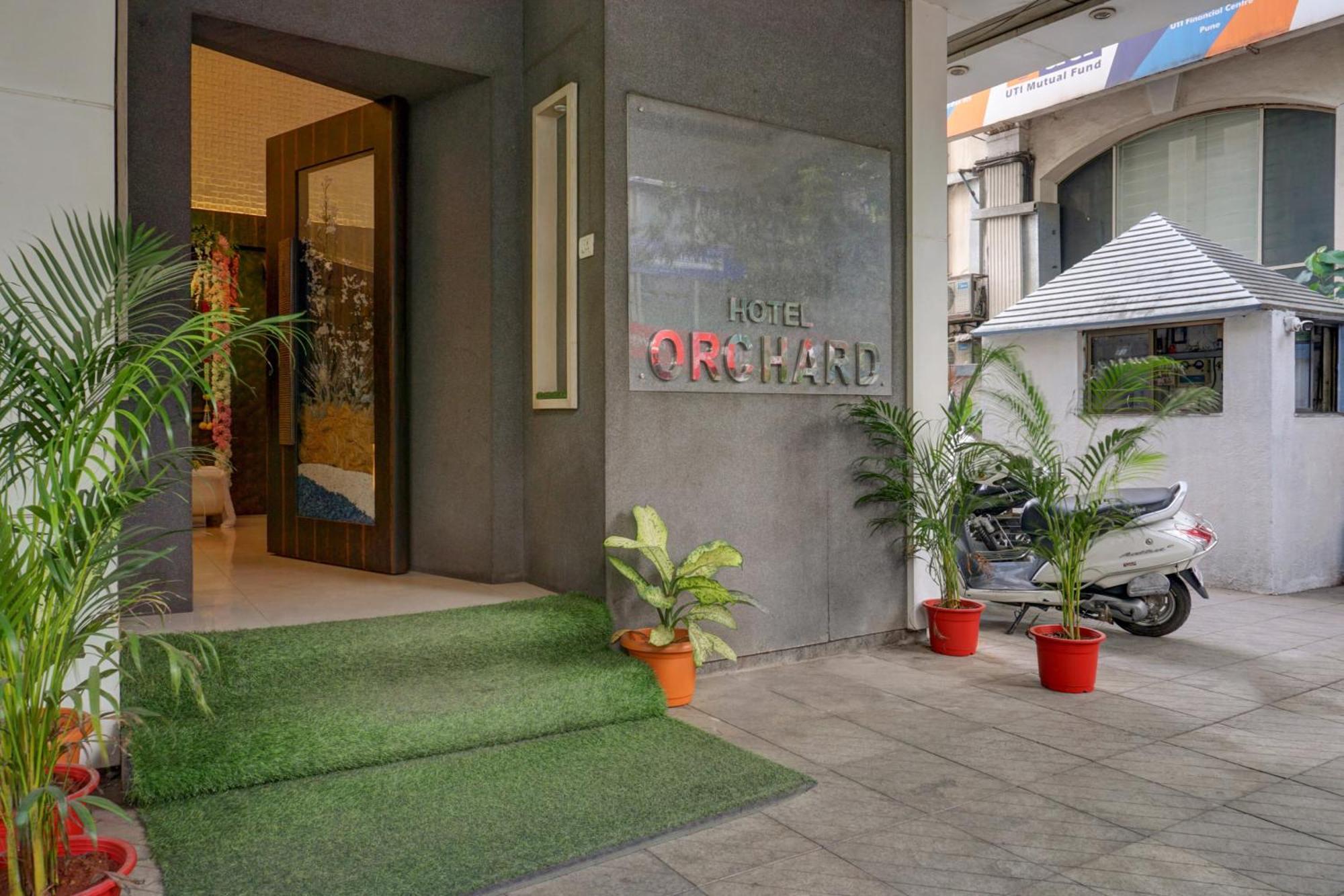פונה Townhouse Oak Orchard Hotel מראה חיצוני תמונה
